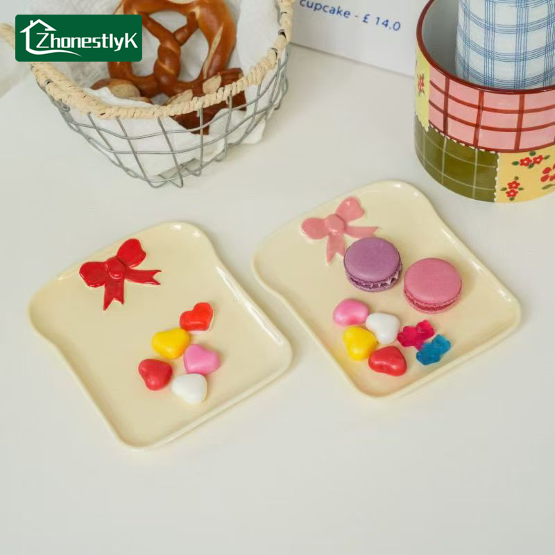 Kitchen Baking Dishes - أطباق سيراميك أنيقة على شكل فيونكة